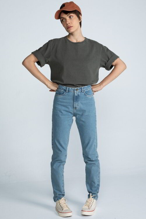 Calca Mom jeans Clara 110FW23063 3