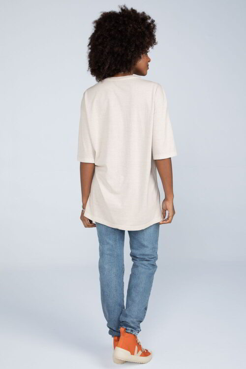 Camiseta oversized Areia 101SS23002 3